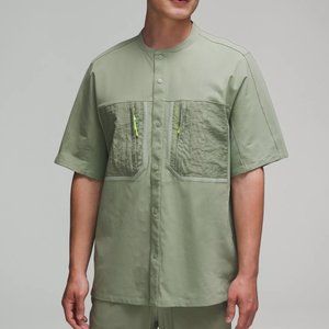 lululemon Mens Small Water-Repellent Hiking Shirt Green